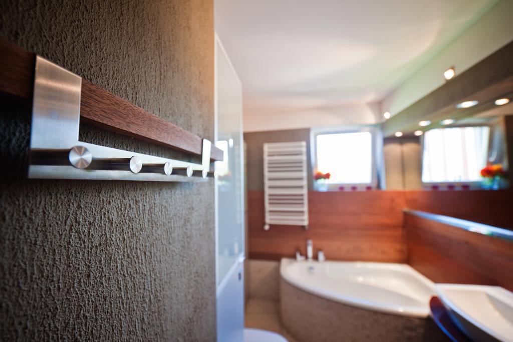 Best Inn Poznan Apartament Wojskowa Værelse billede